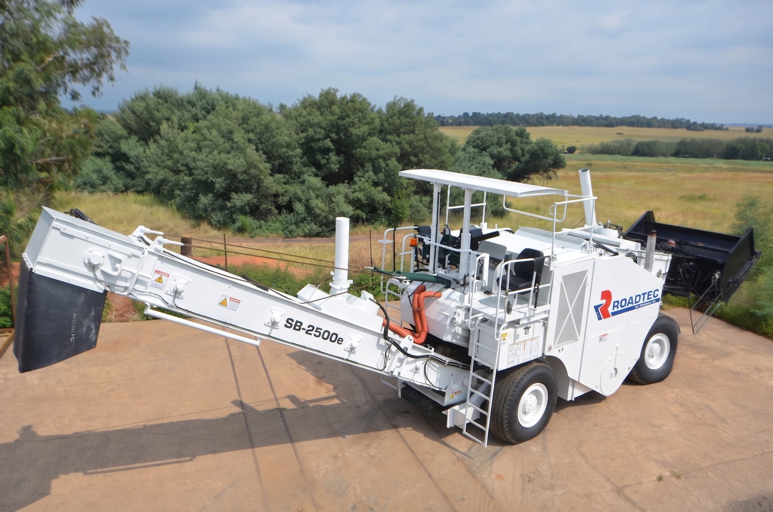 2013 RoadTec SB2500E — photo 1 of 3